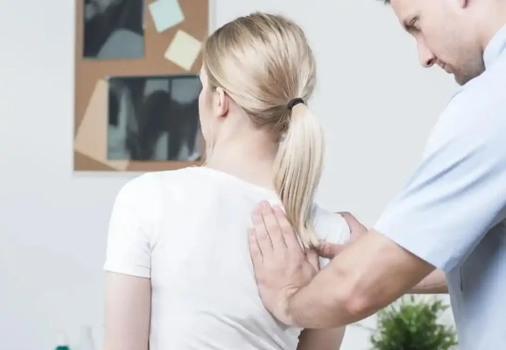 chiropractor for pinched nerve in shoulder